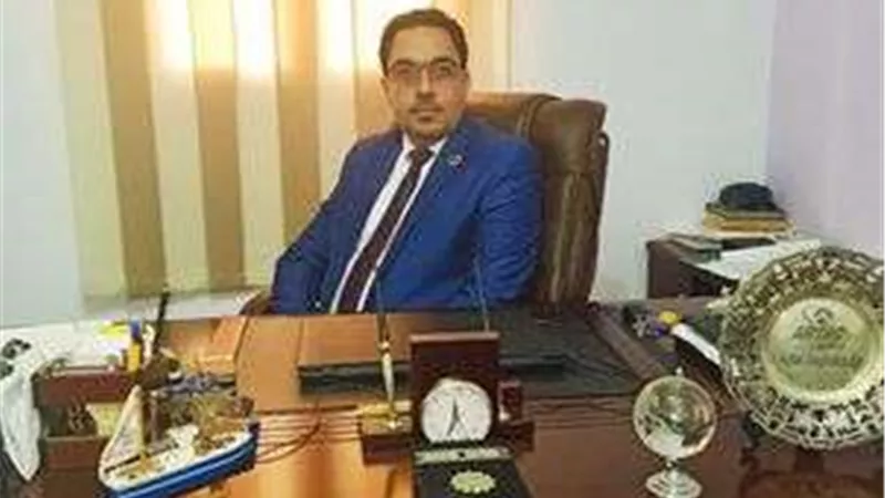 خاص| إيهاب محمود: تتم متابعة السفن الكبيرة بواسطة أخرى صغيرة