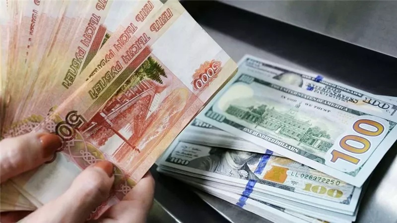 ارتفاع سعر الدولار في ختام تعاملات اليوم الأثنين