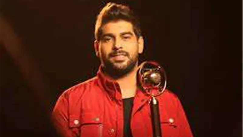 تخيليني.. أدم يشوق جمهوره لأحدث أغانيه 