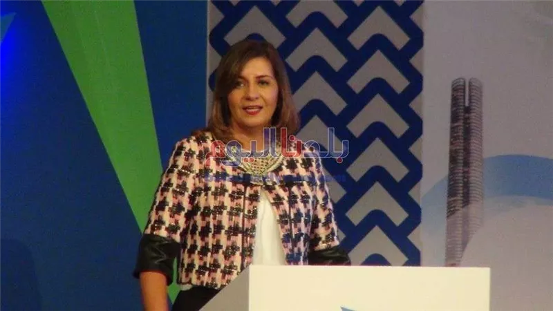 وزيرة الهجرة تشارك بمعسكر 