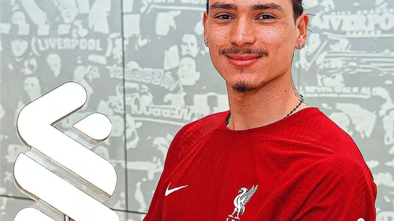 نونيز يحصل على جائزة لاعب الشهر في ليفربول