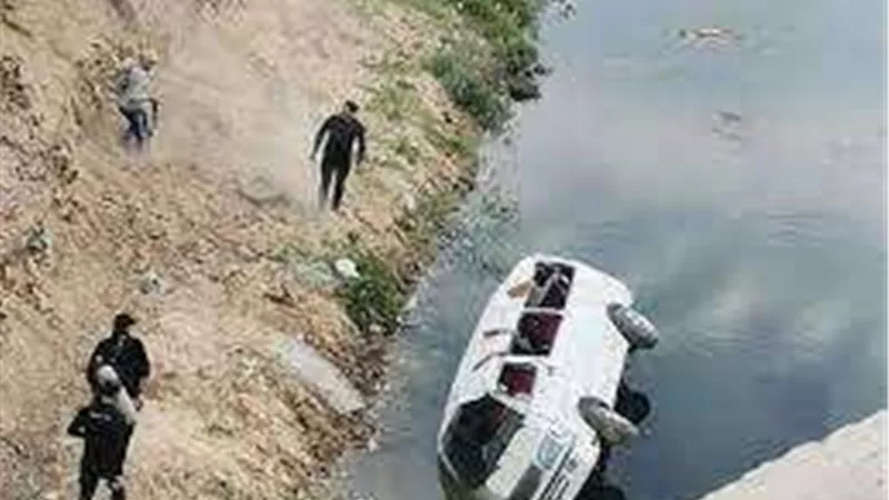 إصابة شخصين بحادث سقوط سيارة بترعة الإسماعيلية