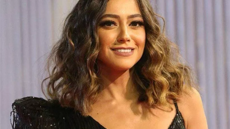 بإطلالة شتوية.. شاهد أحدث ظهور للفنانة هند عبد الحليم| صور