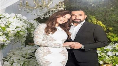 متابع يصف درة بـ الزوجة الثانية .. والفنانة ترد