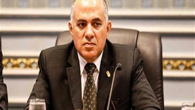 الحكومة تحذر المواطنين وترفع درجة الاستنفار بسبب الأحوال الجوية (التفاصيل)