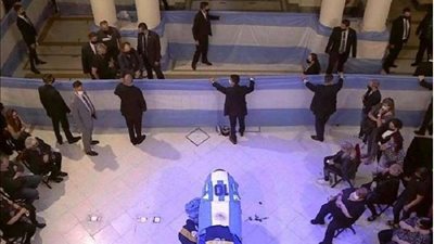 بث مباشر.. مراسم جنازة رهيبة للأسطورة مارادونا
