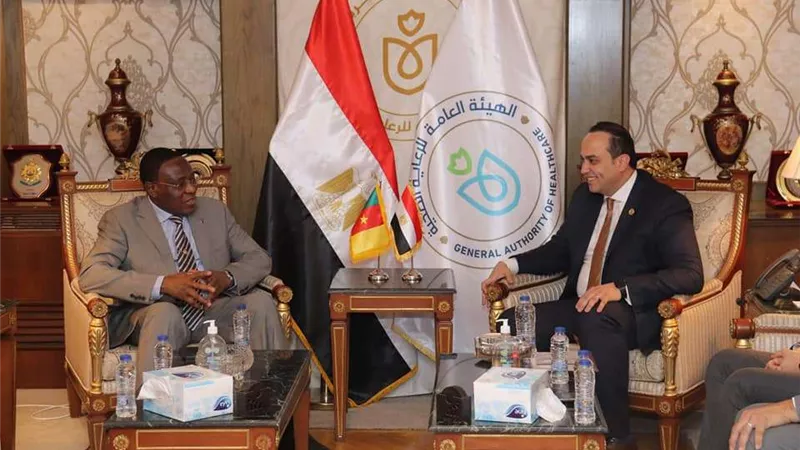 سفير الكاميرون لدى مصر: جهود هيئة الرعاية الصحية تعكس اهتمام مصر بتعزيز علاقات التعاون