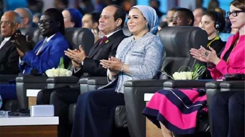 انتصار السيسي تكشف أسرار علاقتها بوالدة الرئيس