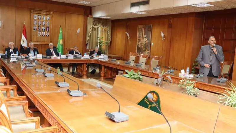 9 متقدمين لمنصب عميد كلية الطب بجامعة المنوفية