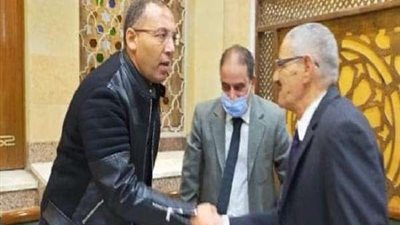 رئيس تحرير الأهرام العربي يستقبل عزاء 