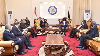 السيسي: نهر النيل يجب أن يكون مصدرًا للتعاون والتنمية