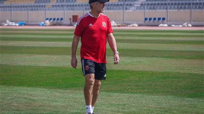 غير متوقع..كولر يستقر على هجوم الأهلي أمام القطن الكاميروني
