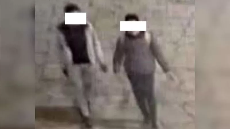 لحظة رصّد المتهمان بسرقة فيلا اللاعب محمد صلاح.. كواليس نهب مقتنيات نجم ليفربول