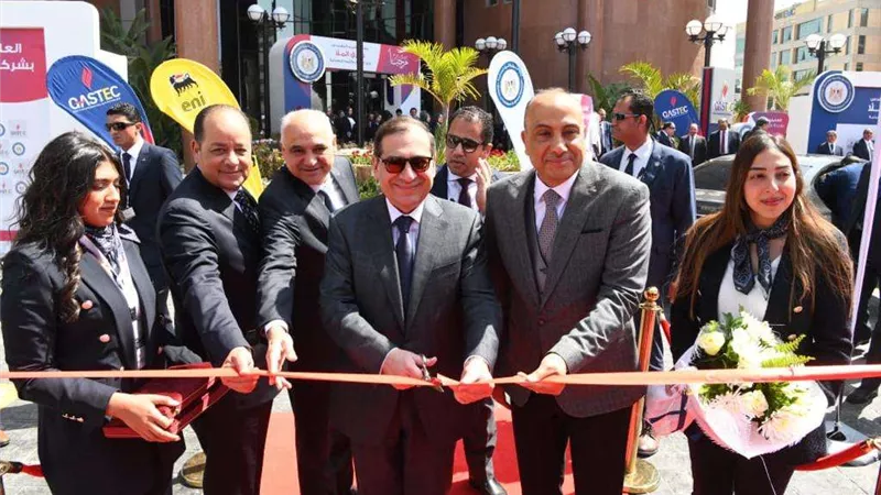 افتتاح أول مركز متنقل لتحويل وصيانة السيارات العاملة بالغاز الطبيعي