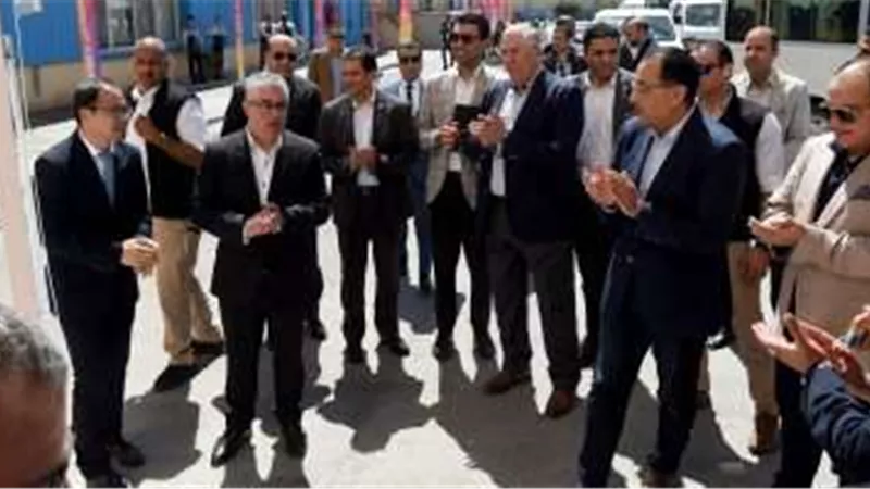 مدبولي يفتتح  خط الإنتاج الجديد بمصنع شركة 