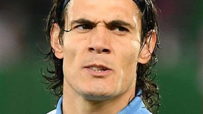 كافاني لاعب مانشستر يونايتد يخضع للتحقيق بسبب منشور على وسائل التواصل