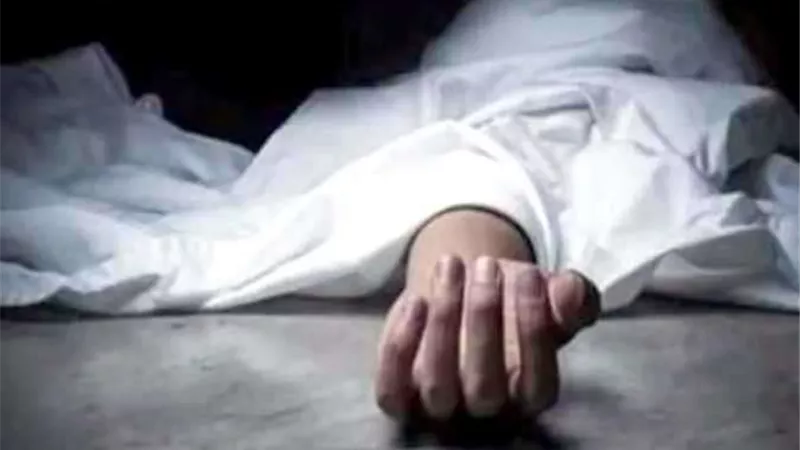 مجهول الهوية.. العثور على طفل وجثة بطريق محور الضبعة بالبحيرة