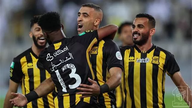 الاتحاد يحل ضيفًا على الفتح في دوري روشن السعودي