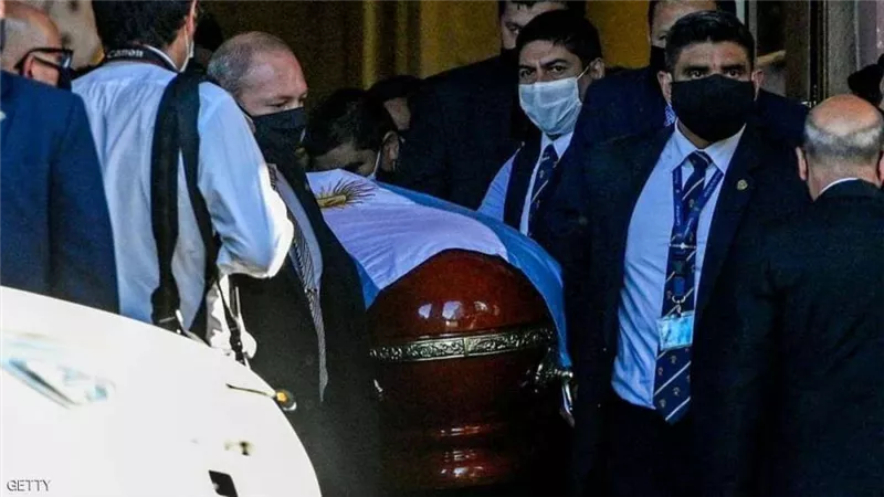 الكشف عن تفاصيل مثيرة متعلقة بوفاة الأسطورة مارادونا