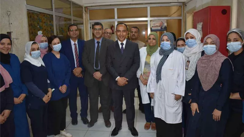 نائب محافظ المنيا يتابع انتظام الخدمة الصحية بمستشفي التأمين الصحي