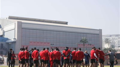 طبيب الأهلي يزف بشرى سارة للجماهير قبل مواجهة الهلال بالأبطال