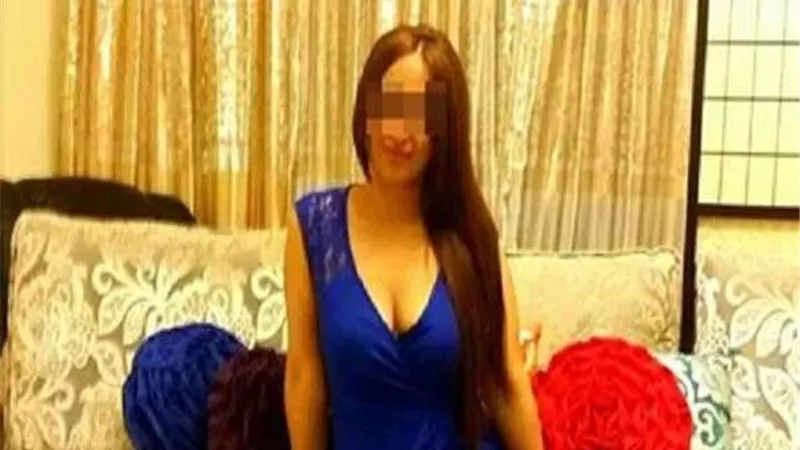 القبض على فتاة قامت بثا مباشرا لأعمال منافية للآداب بالقاهرة