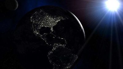لم تحدث منذ 8 قرون.. الكرة الأرضية تودع 2020 بظاهرة فلكية غريبة (فيديو)