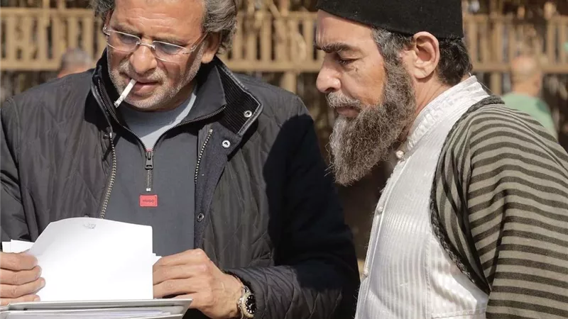 شاهد أحدث ظهور للفنان أحمد عبد العزيز من كواليس 