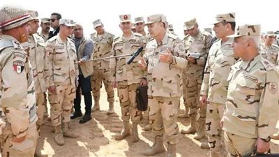 رئيس الأركان يشهد بياناً للتكتيكات الصغرى والمهارة في الميدان لإحدى تشكيلات الجيش الثاني الميداني