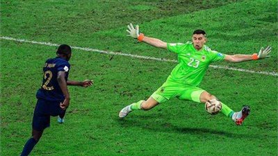 كولو :فرصة الهدف الضائعة بنهائي كأس العالم كانت ستغير حياتي