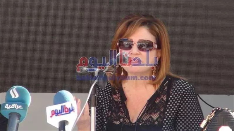 بدء ندوة فيلم 