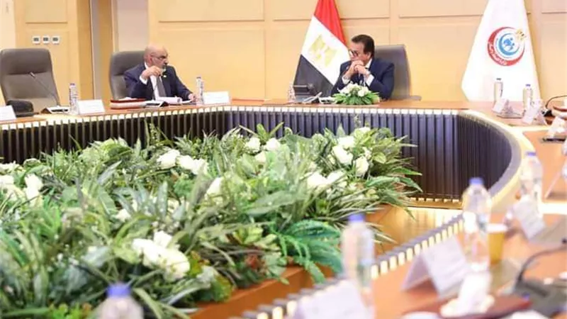 وزير الصحة يوجه بوضع خطة للتشغيل الأمثل لمستشفى العاصمة الإدارية للتأمين الصحى