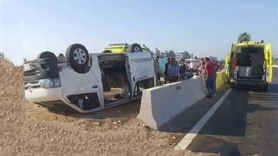 مصرع وإصابة 6 أشخاص إثر انقلاب ميكروباص أعلى محور 26 يوليو