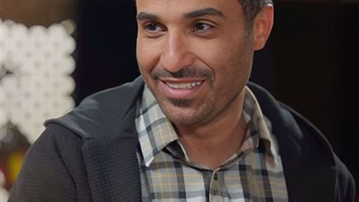 أحمد فهمى عن 