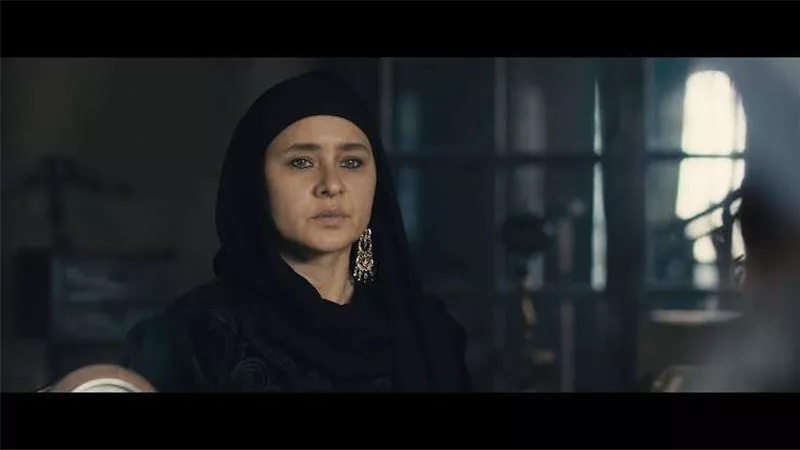 مواجهة وخصام.. نادرة ترفض التنازل عن حق ابنها  في الحلقة الثانية من مسلسل عملة نادرة