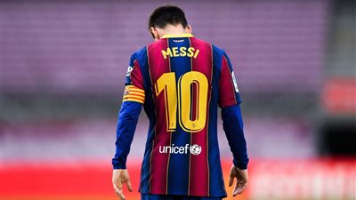 تيباس: يجب أن يخفض ميسي راتبه للعودة إلى برشلونة