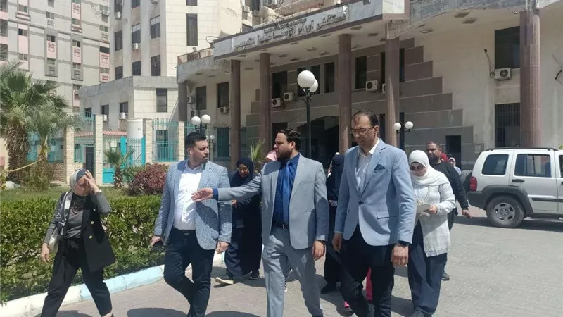 «حطب» يتفقد مستشفى الأورام لمتابعة تقديم الخدمات العلاجية للمرضى