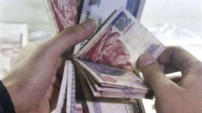 أزهري : يجوز إخراج زكاة الفطر مالا