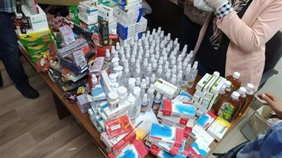 ضبط شخص يروج لمنتجات جنسية عبر 
