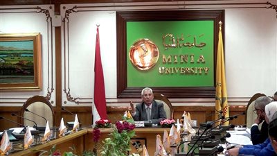 مجلس جامعة المنيا يقرر زيادة بدل الانتقال للعاملين