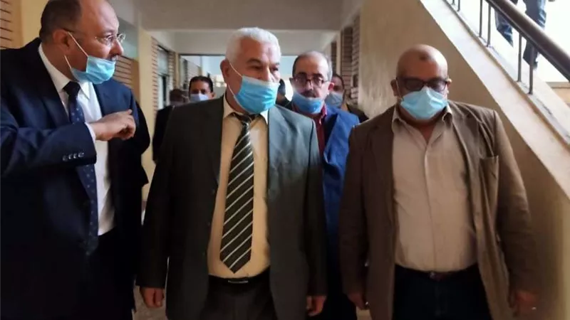 غرفة عمليات لمتابعة تسليم شرائح البيانات للصف الأول الثانوي في الإسكندرية