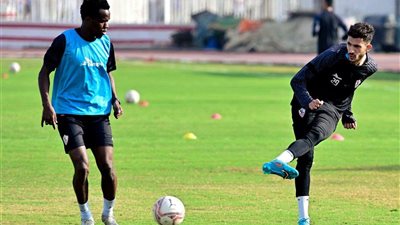 فتوح يشارك في مران الزمالك قبل مواجهة المصري