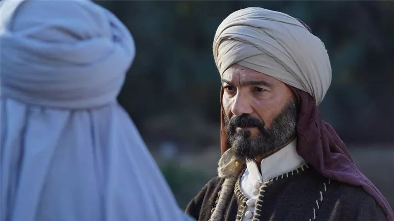 شاهد..أحدث ظهور لـ الفنان خالد النبوي من كواليس مسلسل رسالة الإمام