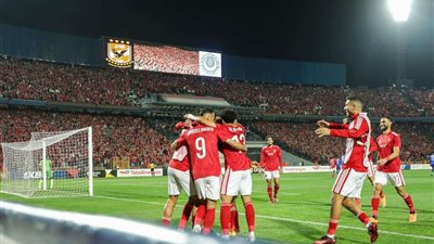 تفاصيل مشادة لاعبي الأهلي و الهلال عقب نهاية المباراة