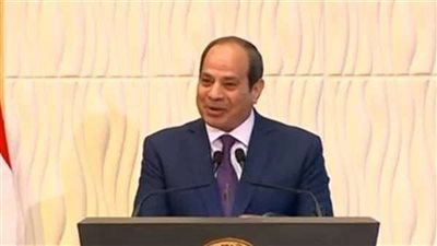 الرئيس السيسي يشهد اختبارات المتقدمين للالتحاق بوظائف التربية والتعليم