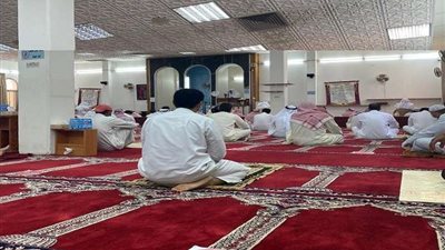 مساجد الامارات تصلي صلاة الاستسقاء لرفع البلاء