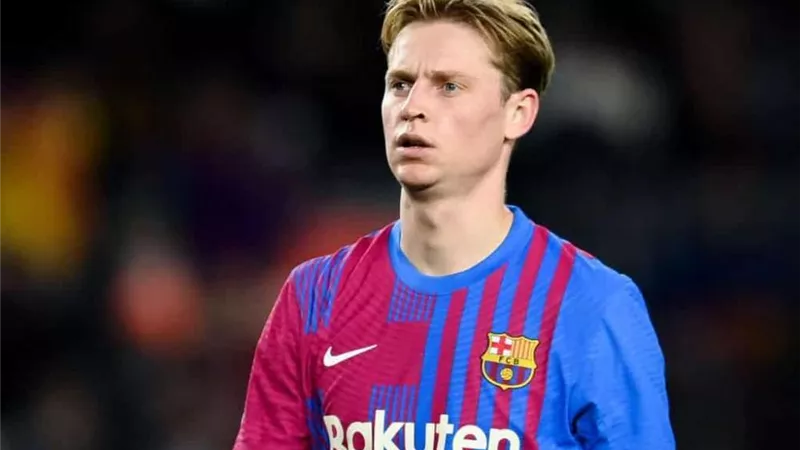 تقارير: موقف دي يونج من المشاركة في مباراة الكلاسيكو ضد ريال مدريد