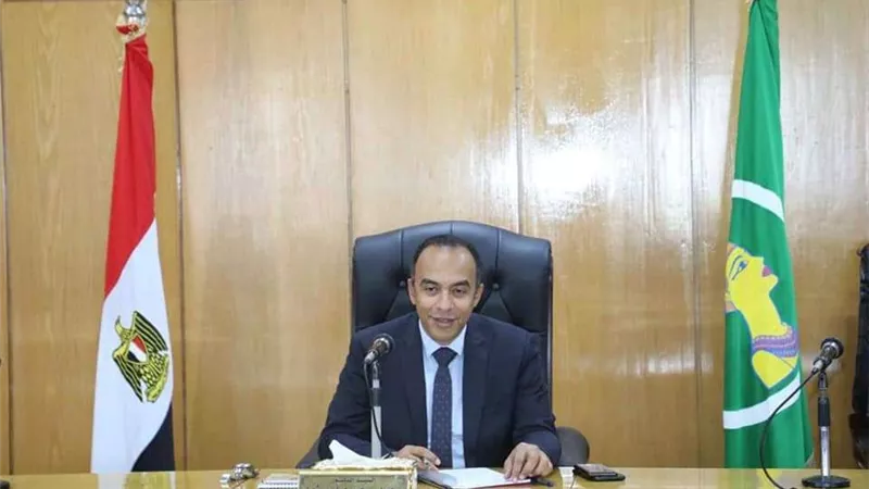 نائب محافظ المنيا يوجه بتقديم التسهيلات للمصانع لزيادة القدرة الإنتاجية