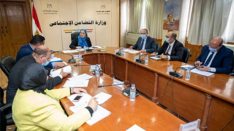 وزيرة التضامن تجتمع مع مجلس إدارة صندوق دعم الجمعيات والمؤسسات الأهلية