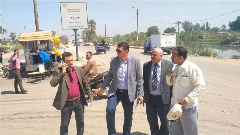 استمرار أعمال رصف ورفع كفاءة الطرق بمركزي ديرمواس وسمالوط بالمنيا